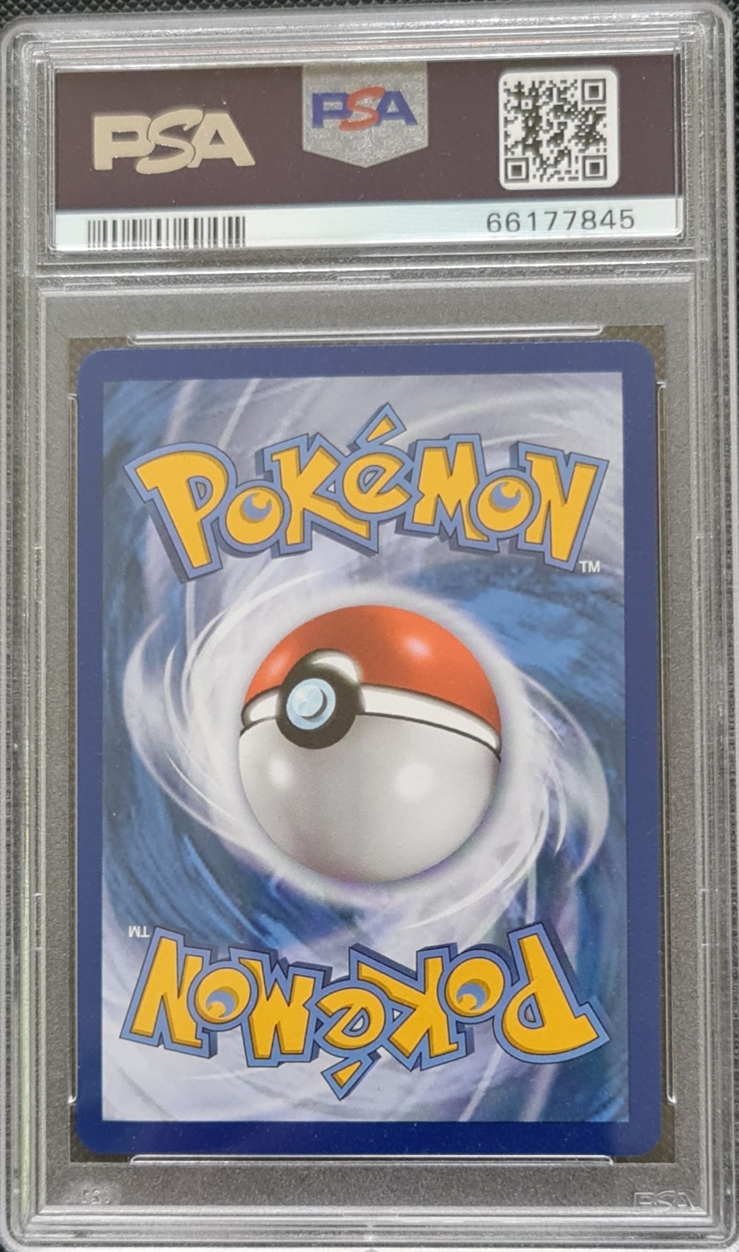 Rayquaza VMAX Hyper Rare 217/203 Evolving Skies PSA 10